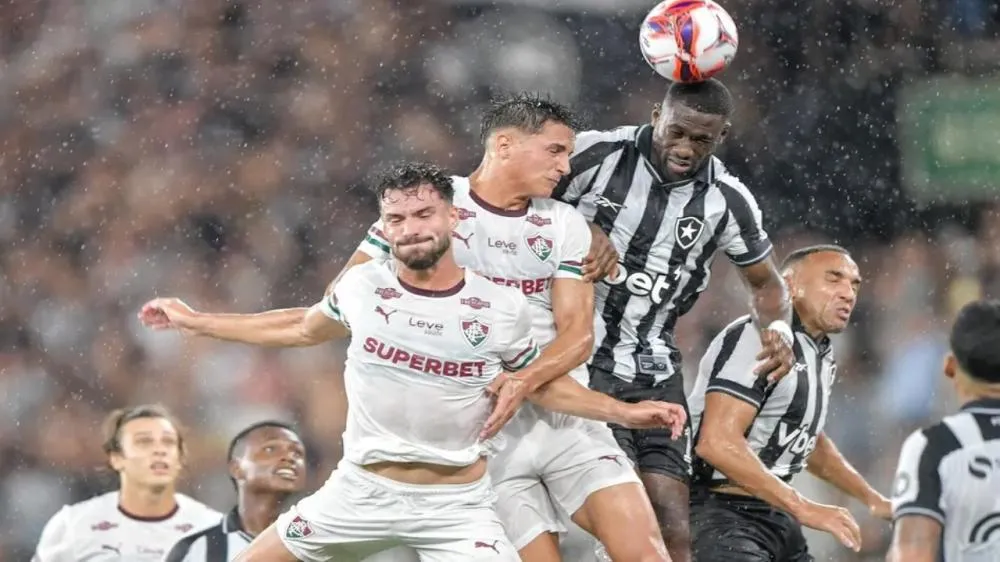 Fluminense e Botafogo fazem o Clássico Vovô no Maracanã. (Foto: Thiago Ribeiro/Gazeta Press)