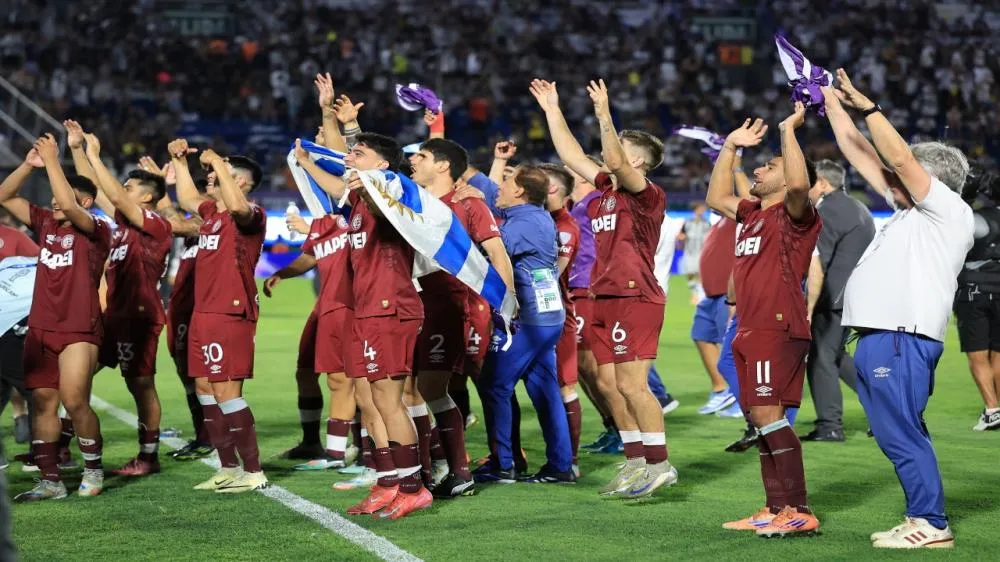 Lanús conquista a Recopa Sulamericana dentro do Maracanã. (Foto: Reprodução)