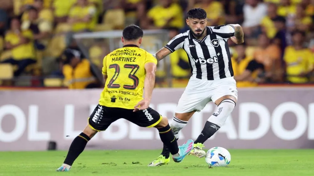 Alexsander Barbosa um dos zagueiros históricos do Botafogo. (Foto: Vitor Silva/Botafogo)