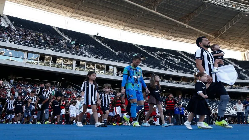 Botafogo e Flamengo duelam pela sexta rodada do Campeonato Brasileiro. (Foto: Vitor Silva/Botafogo)