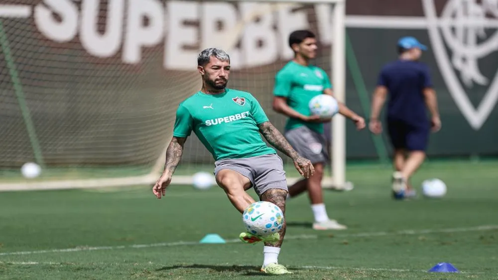 Lucho Acosta um dos melhores jogadores do Fluminense na temporada. (Foto: Lucas Merçon/Fluminense)