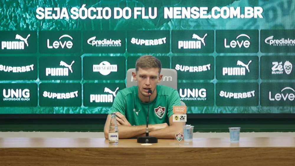 Rodrigo Castillo novo atacante do tricolor em sua apresentação no CT Carlos Castilho. (Foto: Marcelo Gonçalves/Fluminense)
