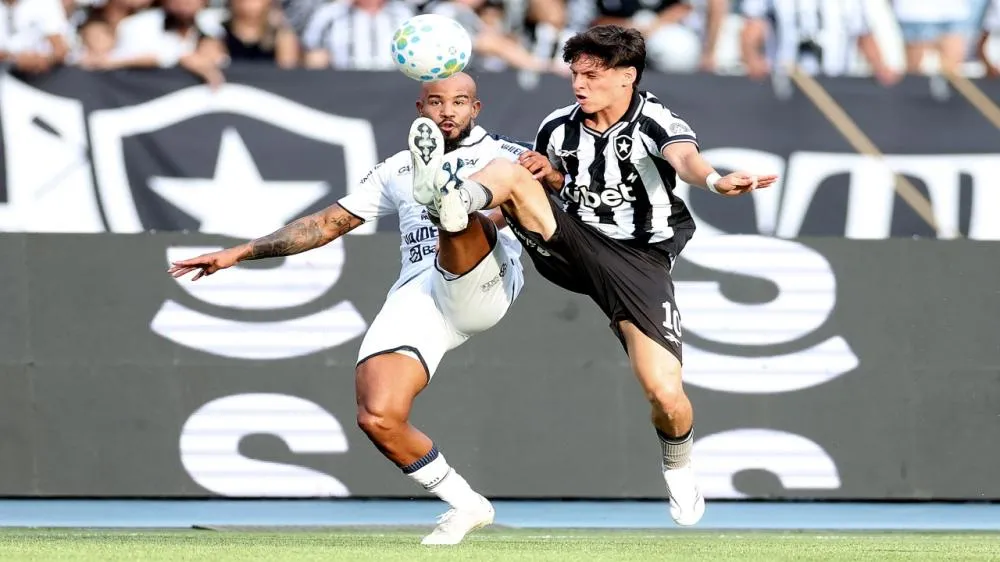Remo venceu de virada o Botafogo, conseguindo a primeira vitória na competição. (Foto: Vitor Silva/Botafogo)