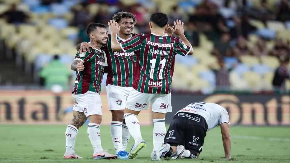 Savarino comemorando o primeiro gol da partida. (Foto: Marcelo Gonçalves/Fluminense)