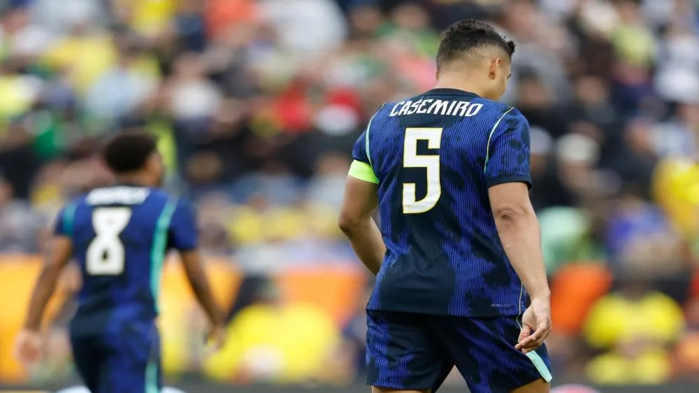 Casemira novamente com a camisa 5 em Copa do Mundo. (Foto: Rafael Ribeiro/CBF)
