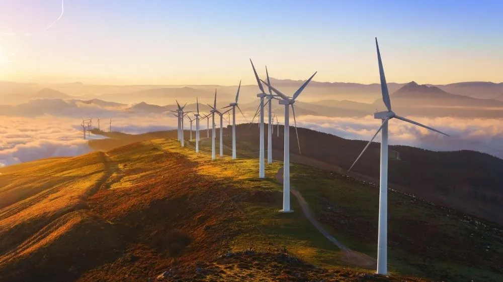 A transição ou evolução energética é um movimento global que redefine o futuro da economia, da indústria e da sociedade