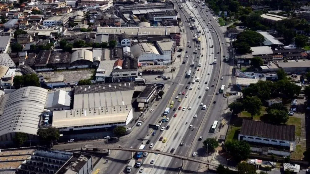 Avenida Brasil ganha duas novas agulhas viárias em Manguinhos para facilitar acesso ao Porto