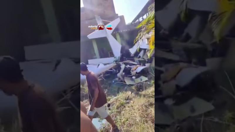Rio de Janeiro: Avião cai sobre casa em Nova Iguaçu e piloto morre no local