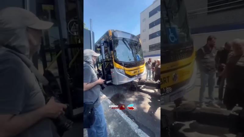 Rio de Janeiro: Detro reboca BRT em Mesquita | Paes se pronuncia